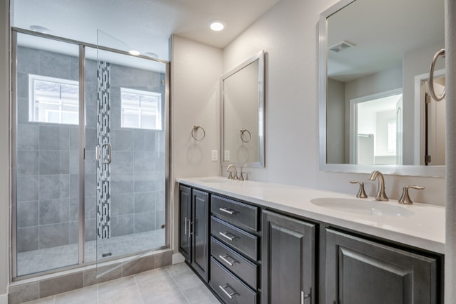 Building Photo - 7040 Hyland Hills St