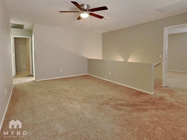 Building Photo - 11529 W Flores Dr