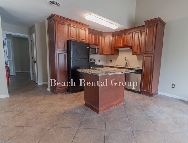 Building Photo - 2010 Sand Dunes Dr