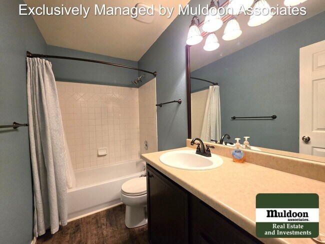 Building Photo - Spacious 5-Bedroom Ranch Home on Oversized Cul-de-Sac lot!