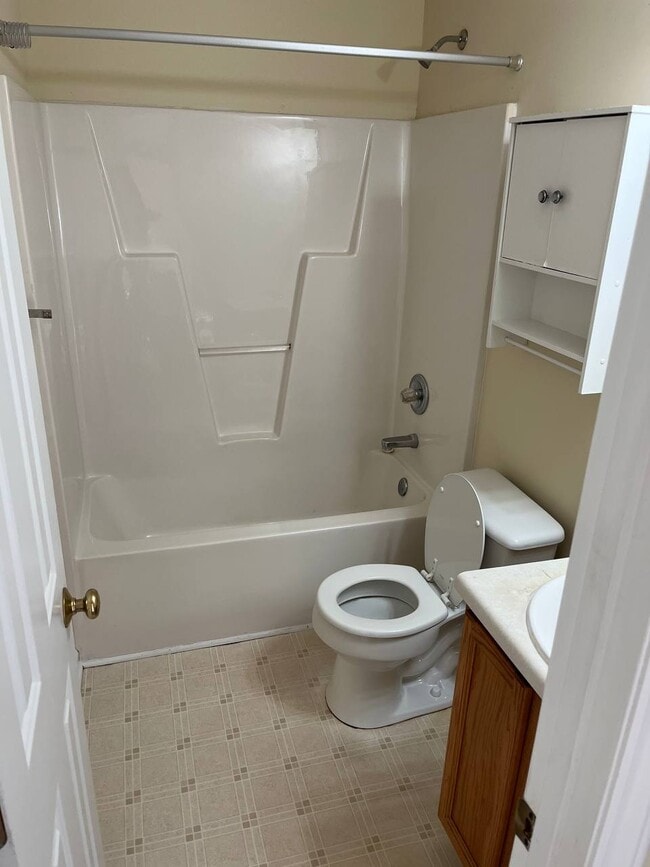 Building Photo - 2050 Compacta Dr