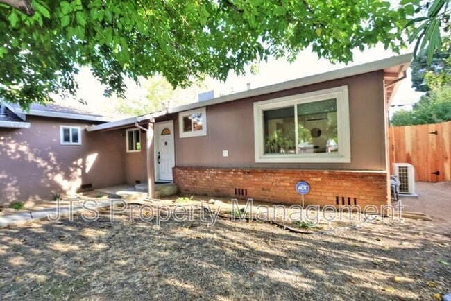 Building Photo - 6906 Pin Oak Ct