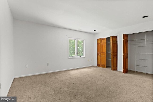 Building Photo - 12624 Golden Oak Dr