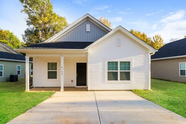 Building Photo - 6122 Hunter Ave, Charlotte, NC