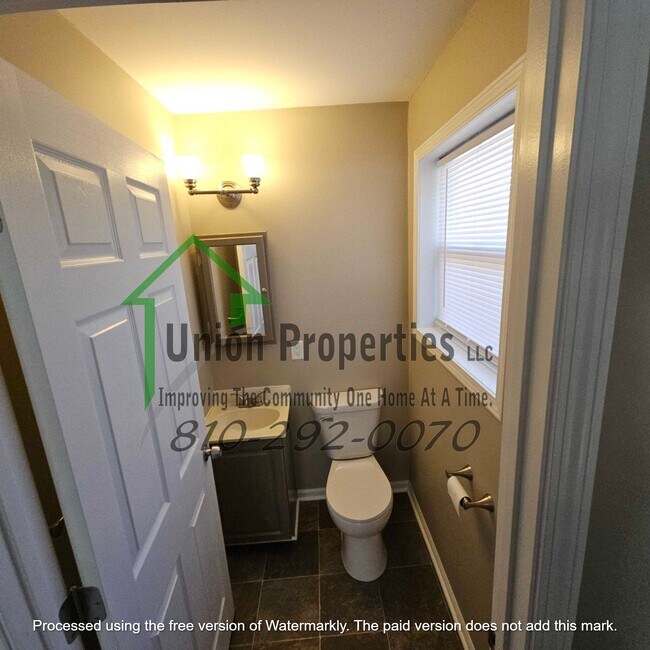 Building Photo - 4205 Vine St