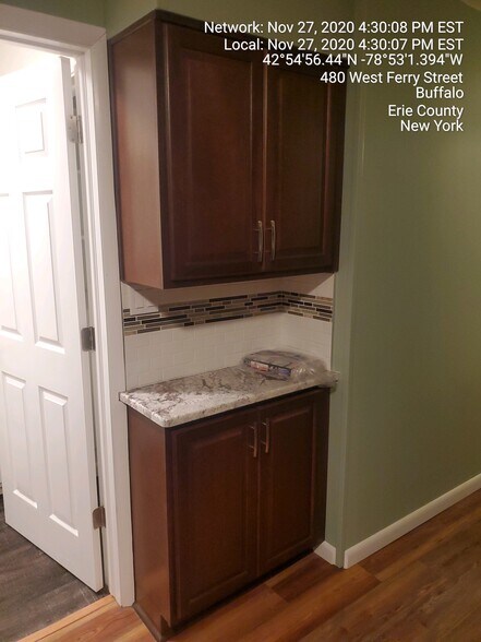 Building Photo - 482 West Ferry