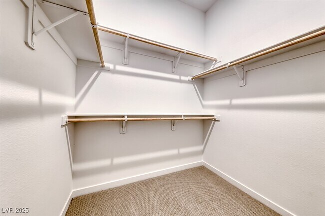 Building Photo - 102 Ibiza Lk Dr
