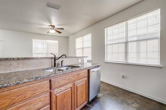 Building Photo - 723 Hometown Vlg Ct