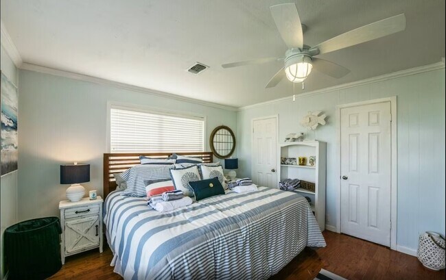 Building Photo - 610 Fort Velasco Dr