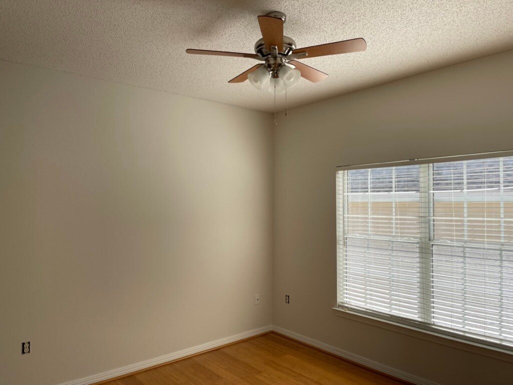 Building Photo - 1501 Partin Dr N