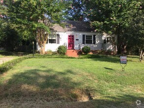 Building Photo - Adorable 2 Bedroom/1 Bath