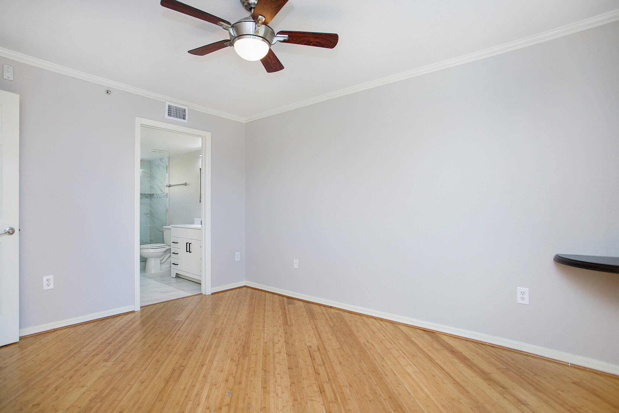Building Photo - 8271 Key Royal Cir