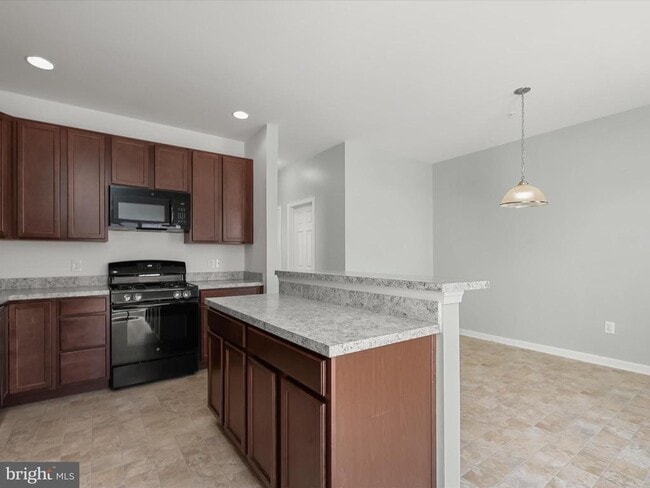 Building Photo - 415 Bodkin St