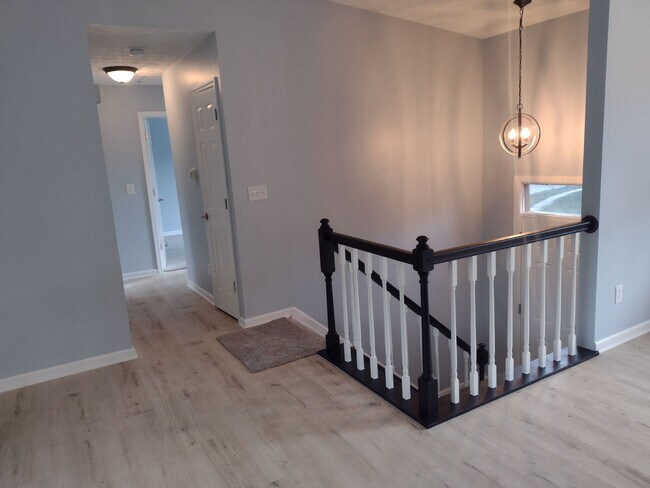 Building Photo - 4550 Bimini Dr