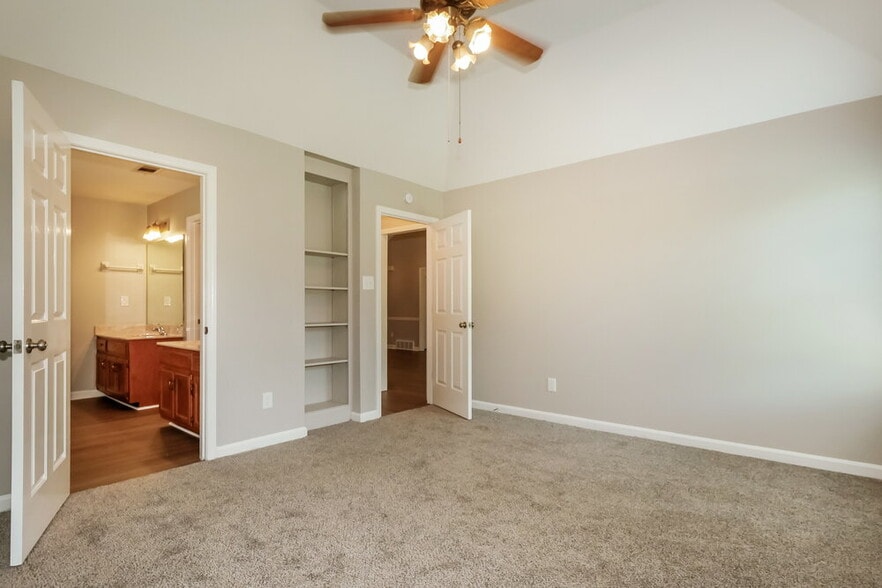 Building Photo - 7481 Gingerhill Ln