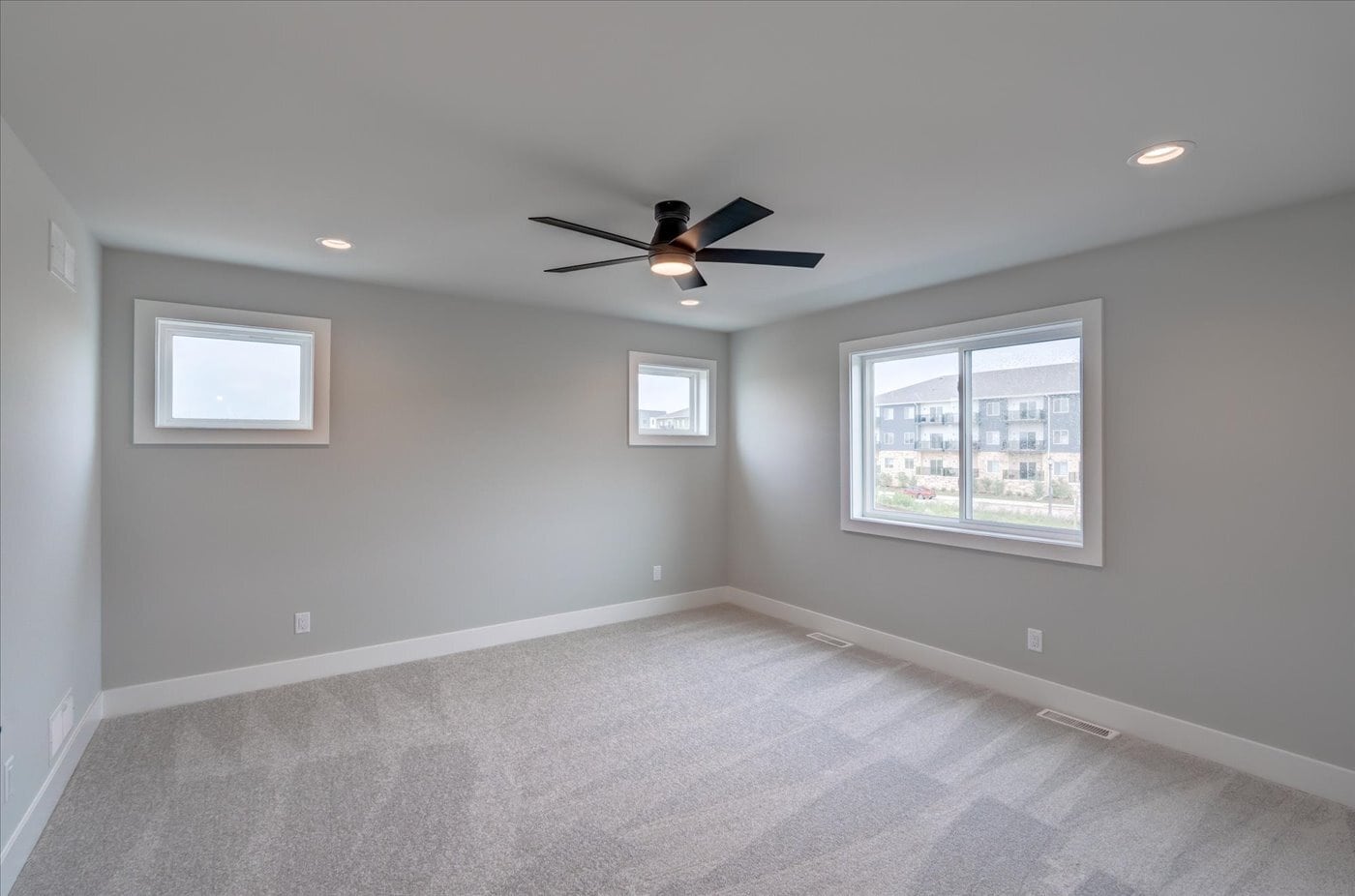 Building Photo - 4866 Suelo Rd