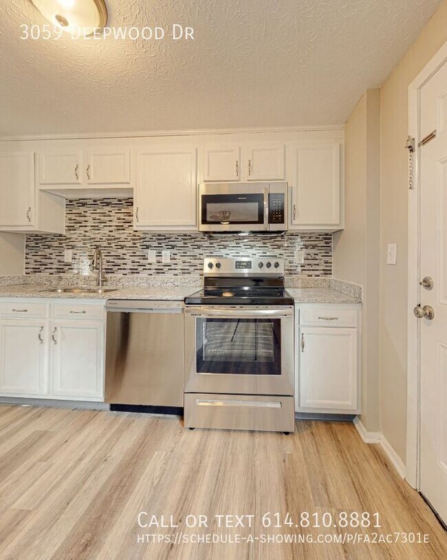 Building Photo - 3059 Deepwood Dr