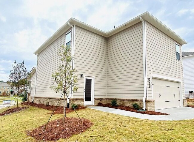 Building Photo - 4412 Grosbeak Dr