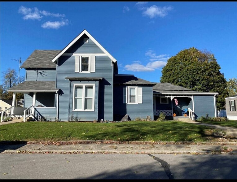 Exterior - 309 S Georgia St