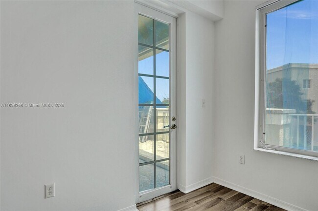 Building Photo - 1200 Town Center Dr