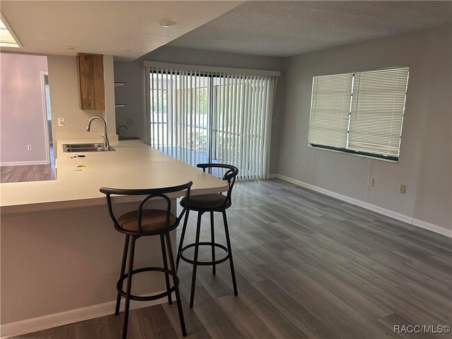Building Photo - 13 Boxelder Ct