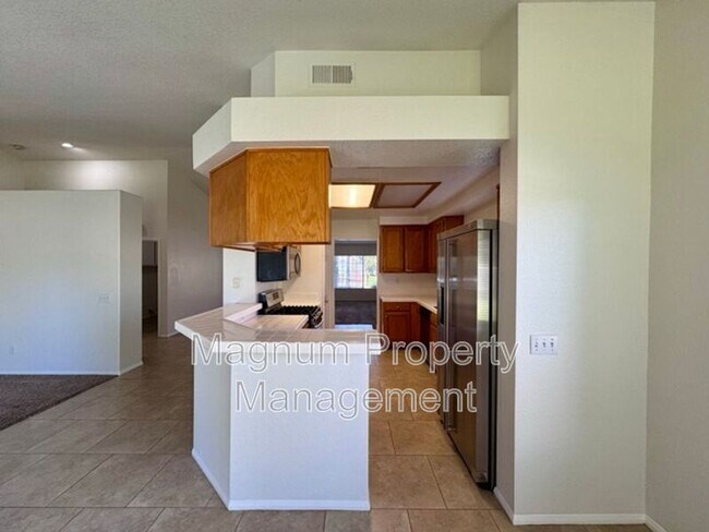 Building Photo - 687 Black Oak Cir