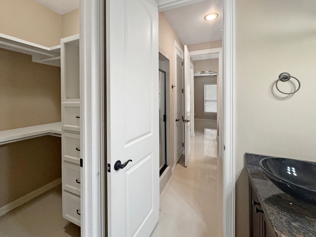 Building Photo - 1909 N 45th St