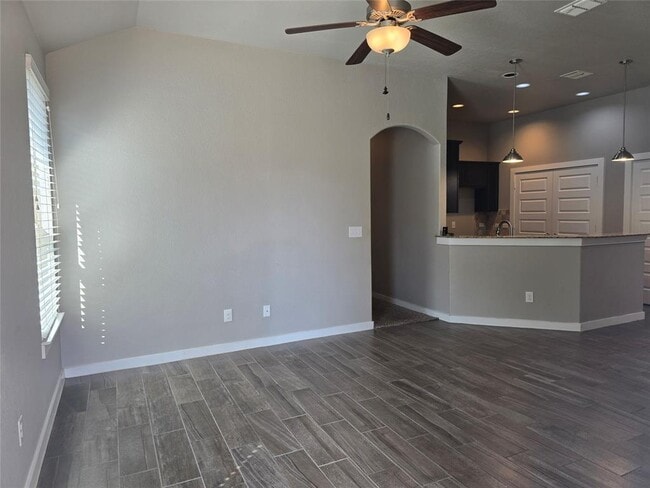 Building Photo - 239 Hidden Springs Dr