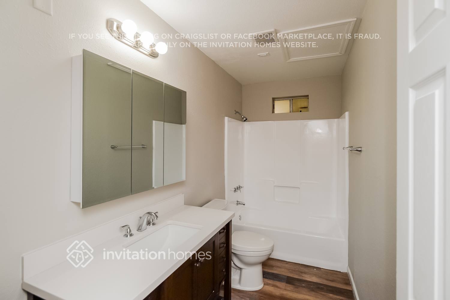 Building Photo - 437 W 5th Ave