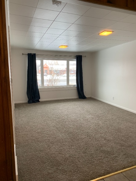 Building Photo - 1124 W Prospect Rd