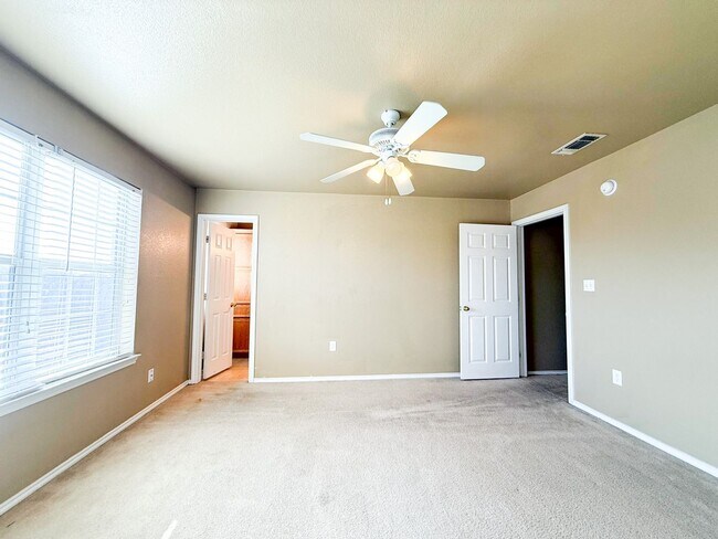 Building Photo - 1712 Ute Trail