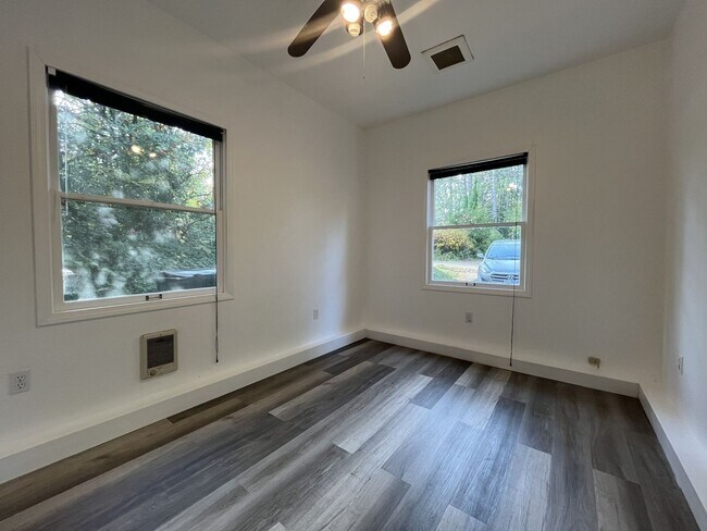 Building Photo - Beautiful 3-Bedroom Home with Remodeled Kitchen, Dual Living Spaces & Spacious Backyard
