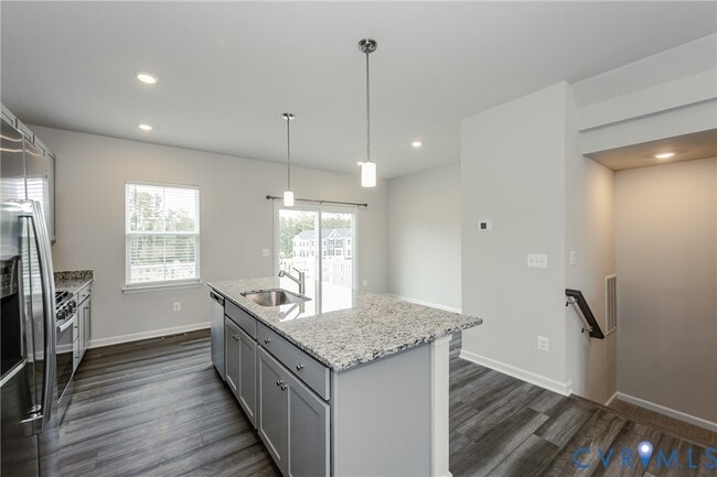 Building Photo - 8757 Whitman Dr