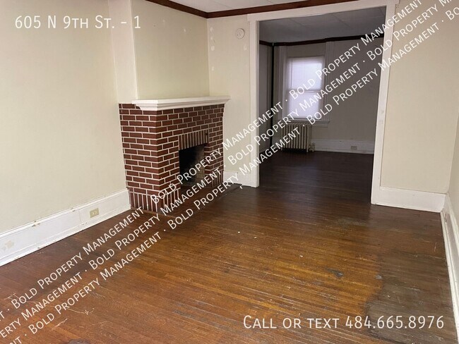 Building Photo - 605 N 9th St