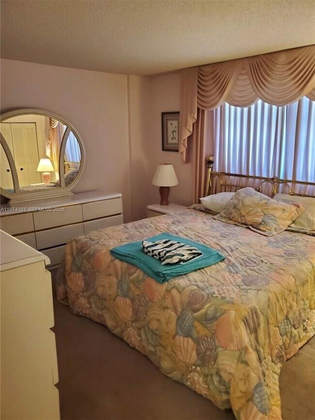 Building Photo - 441 SE 3rd St