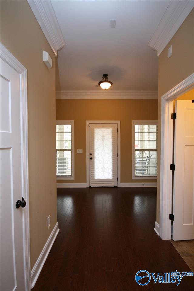 Building Photo - 231 Grove Village Way