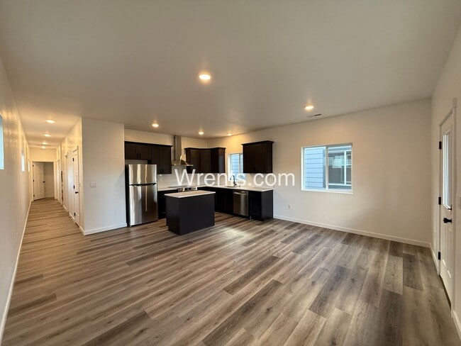 Building Photo - Beautiful 3 Bed/2 Bath Duplex - W/S/G Included - $500 off Special