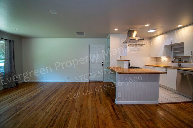 Building Photo - 3 Bed House in Northwest Fort Collins!