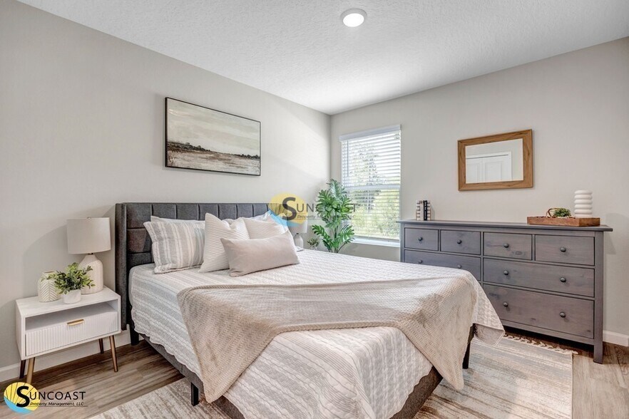 Building Photo - 6421 Breezy Oaks Wy