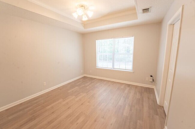 Building Photo - 123 West Tisbury Lane