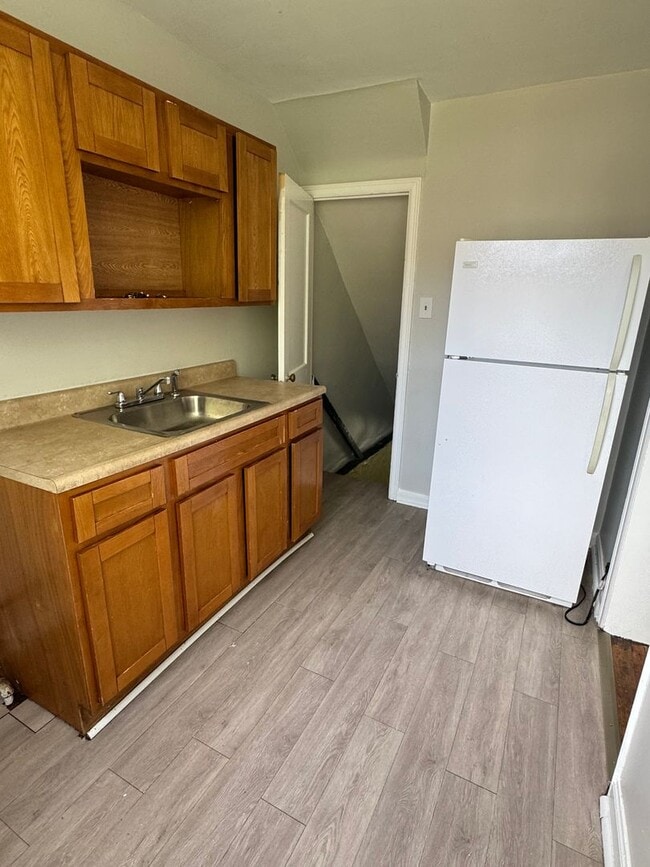 Building Photo - 2-Bedroom Home with Spacious Yard in Junia...