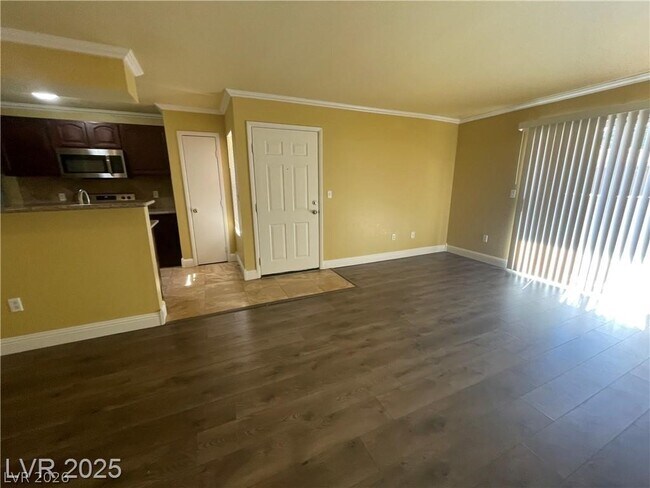 Building Photo - 1150 N Buffalo Dr