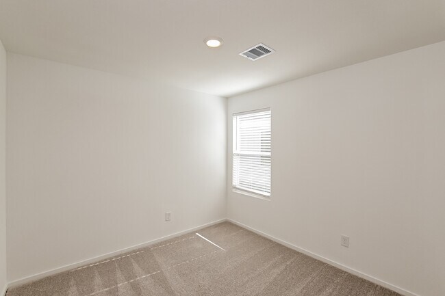 Building Photo - 10818 Bird Of Paradise Ln