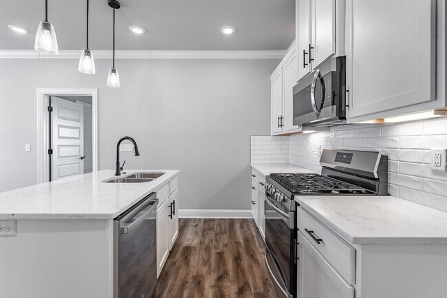 Building Photo - Newly Built Bentonville Home