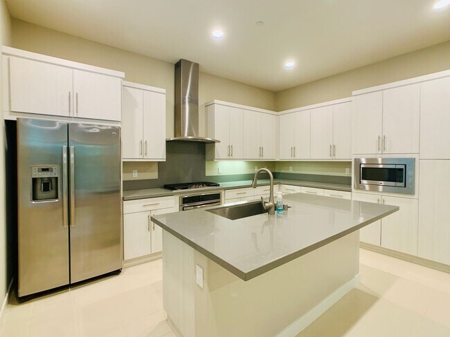 Building Photo - Modern 4BR Home in Irvine Great Park | Resort-Style Amenities & Top Schools