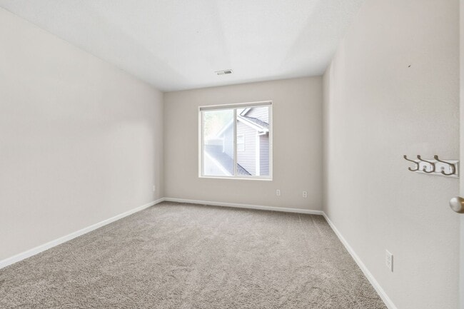 Building Photo - 9035 SW Ivory St