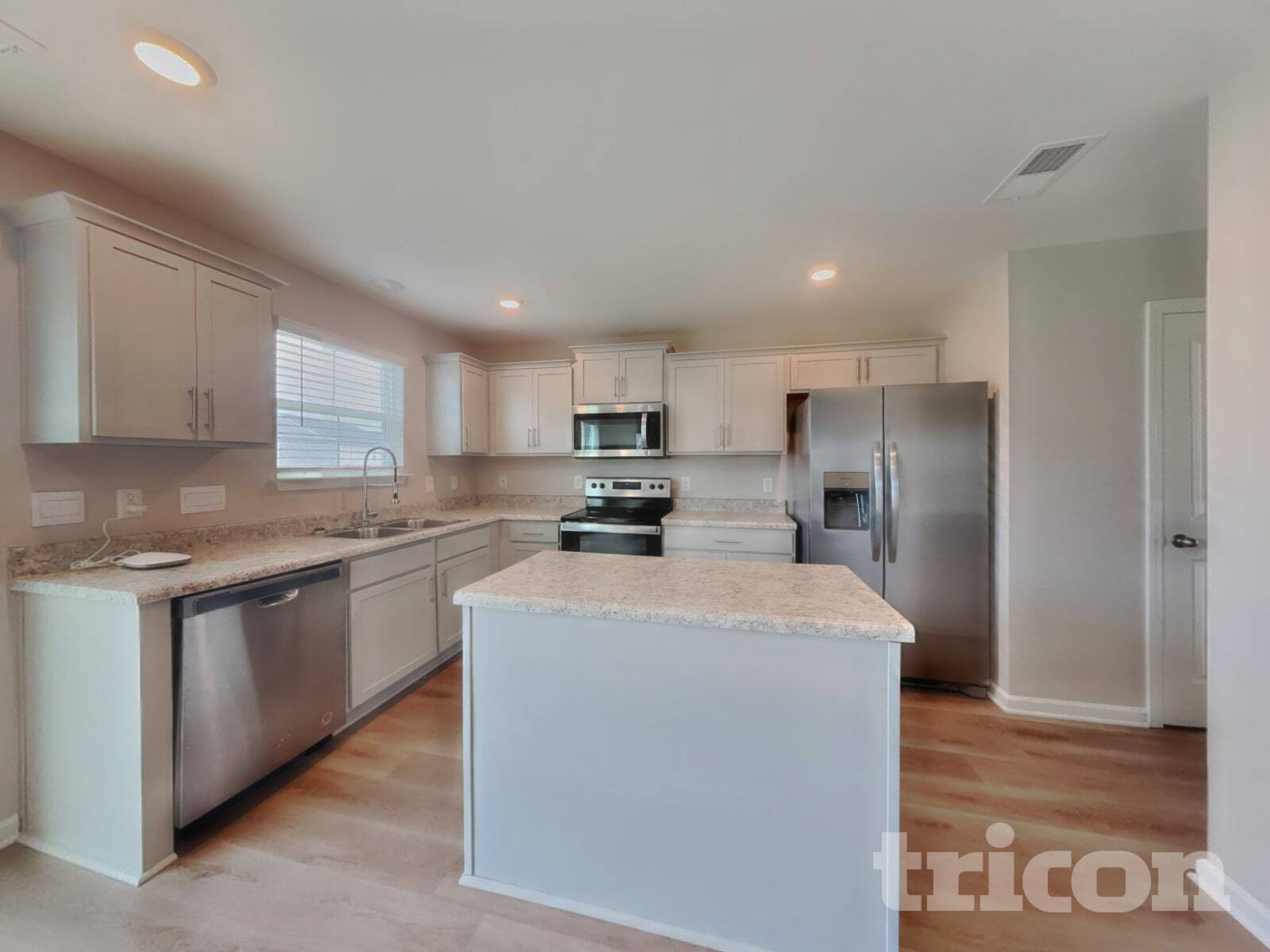 Building Photo - 6858 Keeneland Dr