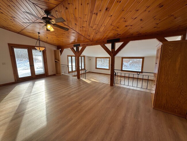 Building Photo - Charming Two-Bedroom Home in a Peaceful Wooded Setting (CURRENTLY UNDER CONTRACT)