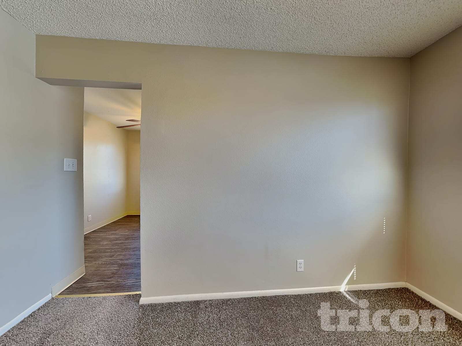 Building Photo - 1270 Kings Row