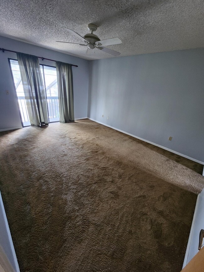 Building Photo - 5911 Idle Forest Pl